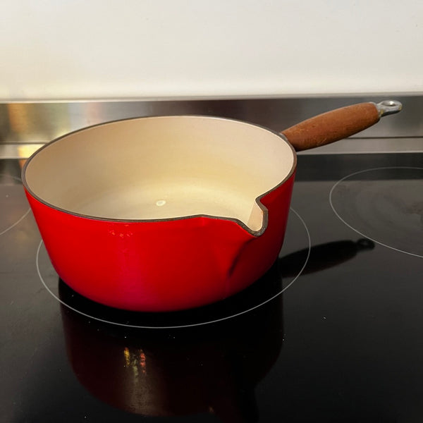 Kersenrode Le Creuset steelpan 22 cm