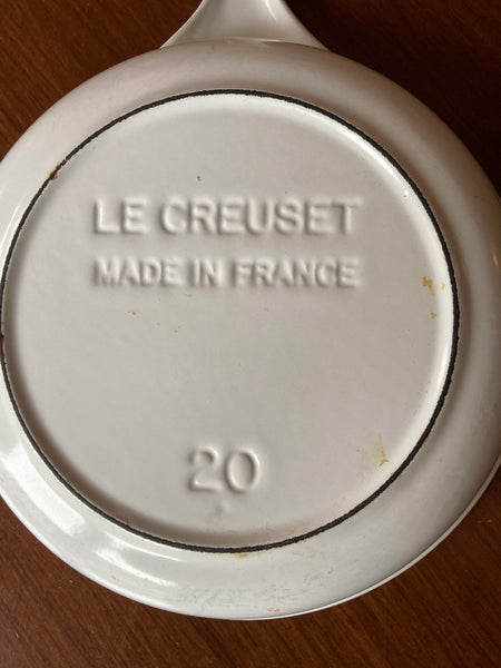 Witte Le Creuset bakpan 20 cm