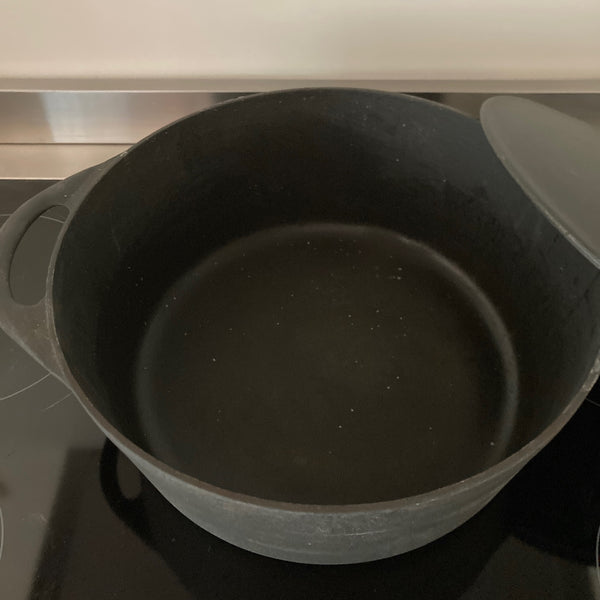 Grote gietijzeren Creuset braadpan