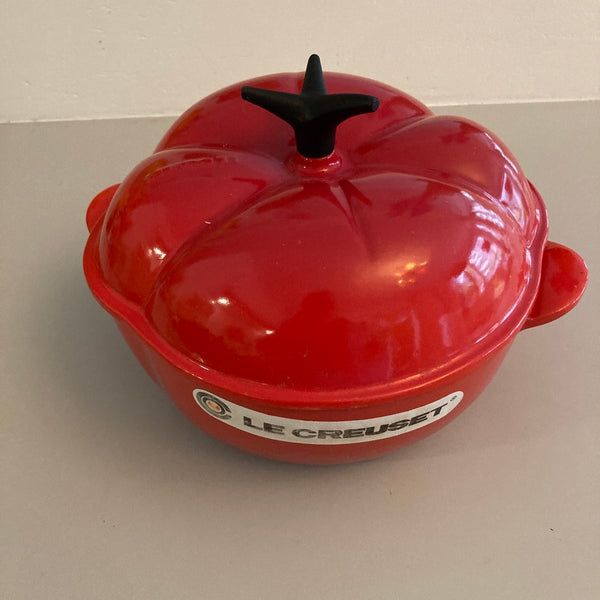 Gietijzeren Le Creuset in de vorm van een tomaat 21 cm