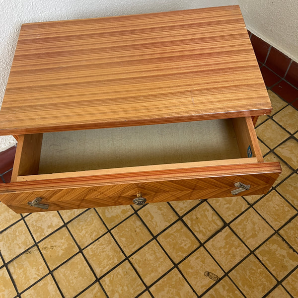 Jaren vijftig nachtkastje